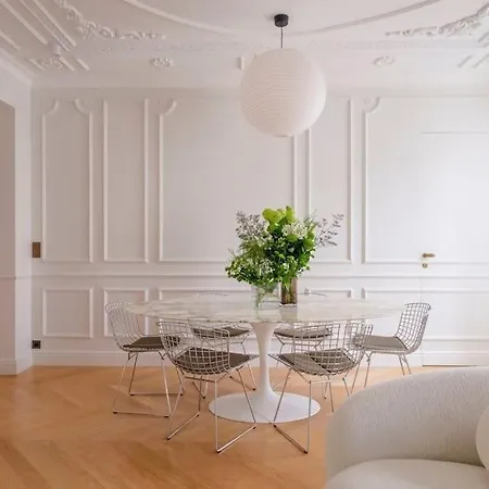 Haussmannien Luxe - 2 Chambres, Champs-elysees * Paris
