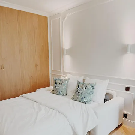 Haussmannien Luxe - 2 Chambres, Champs-elysees Apartment *
