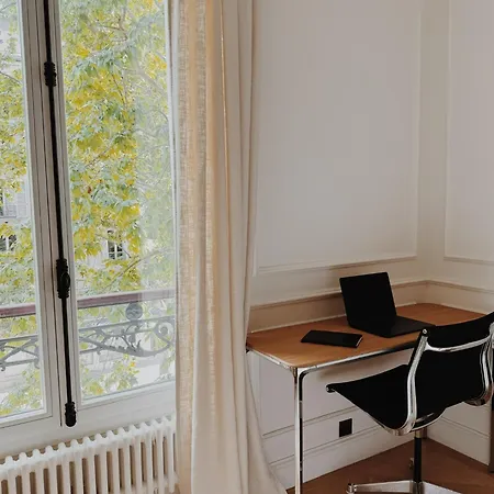 Haussmannien Luxe - 2 Chambres, Champs-elysees Paris